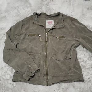 Mossimo Suppy Co. olive green zip up long sleeve shirt size L
